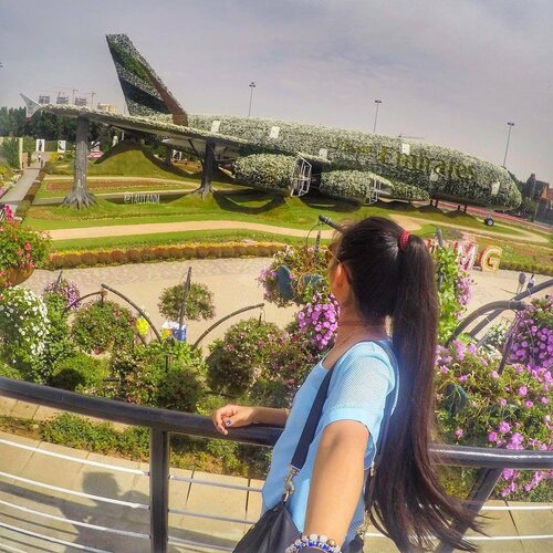 <div class="photoCaption">Youtube: TAUYANM Blog link on my bio 💋 @dubaimiraclegarden #dmg #mydubai #gopro #goprome #goproselfie #goprohero4 #yallagopro #dubai #igers #dubaiblogger #uaebloggers #igersdubai #igersmanila #igers #travel #travelblogger #likesforlikes #f4f #liketkit #travelphotography #wanderlust #followme #youtube #vlog #visitdubai #dubaitourism #clozette #goprotravel #goprogirl #solotravel #wheretonext</div>