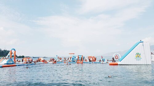 <div class="photoCaption">Last 7 days to join my @inflatableisland giveaway on my Youtube channel 💖 Link on my bio. 😉</div>