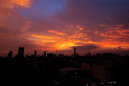 <div class="photoCaption">This view in the city 👌🏻🌅 📷 from the 5th Floor of @verjandel_hotel ❤️ #Staycation #HotelsPH #VerjandelHotel #Sunset #SunsetView #Clozette #Cityscape #VantagePoint #Colorful #vscocam #SinoPinas</div>