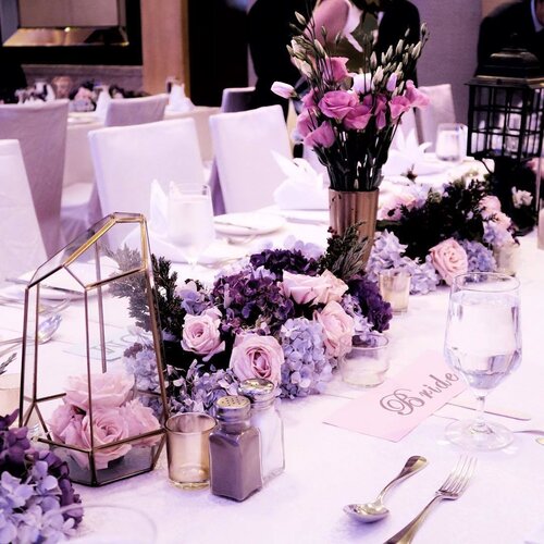 <div class="photoCaption">Beautiful English Tea Garden themed long tables for #OngWeNeedIsLove #myONGandonly ❤️ Congrats @alvinonggg and @kimpoy018 ❤️ #clozette #flowers #wedding #bridal</div>