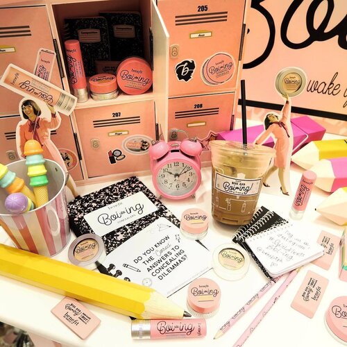 <div class="photoCaption">Rise and Boi-ing!!! Wake up (with coffee) and Cover Up as #GirlMeetsBoiing ❤️ @benefitph launches the whole Boi-ing line today, designed to be the answer to all of your concealing dilemmas. My favorite has to be the new Boi-ing Airbrush Concealer that instantly blurs, for easy retouch, even over makeup!
P.S. the newest #BenefitPH boutique at Robinsons Magnolia is waaay to cute for words!
#clozette #benefit #Boiing #BenefitPH #BenefitBrows #BoiingMeetsWorld #makeup #beauty #stylecentricbeauty #bblogger #bbloggersph #cosmetics #concealer</div>