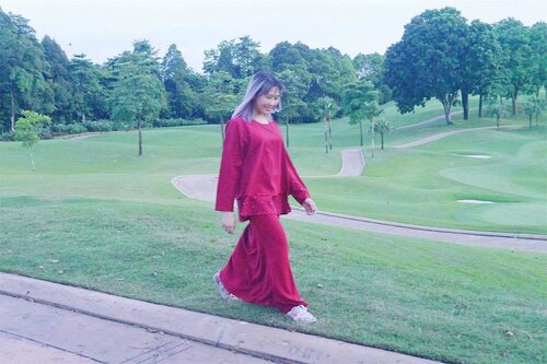 <div class="photoCaption">Selamat Hari Raya to all Muslims! Have a great holiday everyone! ❤️ #nicoleyieootd #ootd #hariraya #clozette #butterflymsia</div>