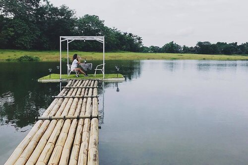 <div class="photoCaption">Bale ito na yung moment na nagpropose...ako sa sarili ko 😘...#clozette #clozetteco #stylesurgeryblog #bloggersph #travel #weekend #shoot #travelph #styleblogger #wiwt #outfitph #ootdph</div>