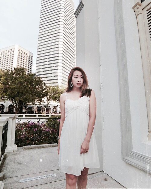 <div class="photoCaption">⛪️ | In my Sunday Best. ✨ Side note: This unforgiving rain needs to stop asap!
.
.
.
.
#ootd #clozette #coordinatesoffrisbee #lookbook #lookbooksg #igsg #igers #sgbeauty #fashionblogger #exilimsg 📷: @casiosg @exilimsg TR80</div>
