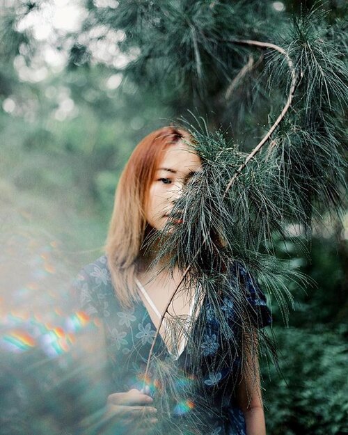 <div class="photoCaption">L U S H 🌿🍃🌱 | Here's to the long weekend ahead + birthday week to follow 🙌🏻💯😍 My absolute fav shot in the woods. A little off focus but there's just too much perfection in the imperfection to not post 😌
.
.
.
.
#ootd #clozette #coordinatesoffrisbee #lookbook #lookbooksg #igers #igsg #sgblogger #fashionblogger #portraitsmag 📷: @lensofmira | Edits: Me</div>