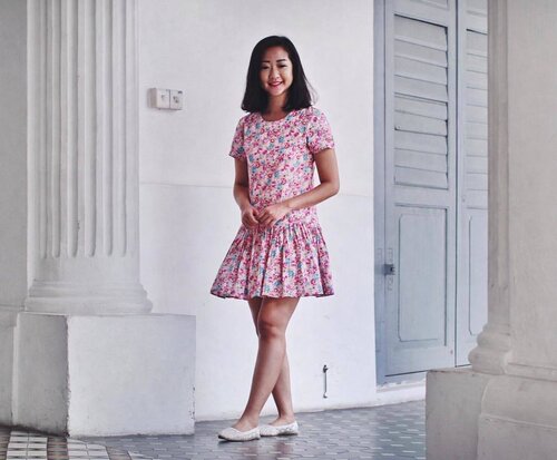 <div class="photoCaption">florals, my chosen accent. 🌸 (👗: Angelic Eyes by @umeko_fashion)
.
.
.
#clozette #ootd #wiwt</div>