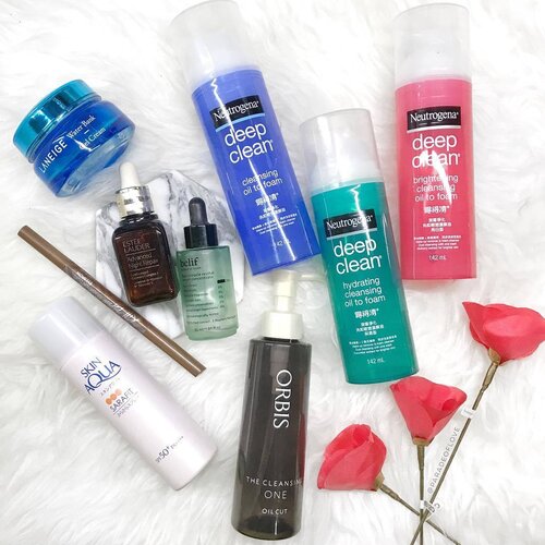 <div class="photoCaption">Empties for the past 2 months shown here. I'm always excited that I finish using my products because I can now try new things and it also goes to show that they work! Shown here:
💙 @neutrogena Deep Clean Cleansing Oil to Foam
💚 #Neutrogena Deep Clean Hydrating Cleansing Oil to Foam - great cleanser that removes residual makeup and helps hydrate the skin too
❤️ #NeutrogenaSG Brightening Cleansing Oil to Foam
💦 #LANEIGE Water Bank Gel Cream - super moisturising, love the light gel texture too
✨ @esteelauder Advanced Night Repair Synchronised Recovery Complex II - hands down my favourite serum, gone through like 4-5 bottles already!
🌿 @belif_singapore Peat Miracle Revital Serum Concentrate
☀️ #SkinAqua Sarafit SPF50+ PA++++ - favourite SPF face spray, sets makeup too
🖊 @cliosingapore #KillBrow Gradation Dual Eyebrow
⚜️ @orbis_sg The Cleansing One - removes makeup like a dream!
-
-
#clozette #makeup #cleansingoil #orbis #orbissg #laneigesg #waterbank #skincaretalk #skincareempties #empties #sarafit #esteelauder #esteelaudersg #belifsg #belif #clio #cliosg #cleansingfoam #moisturiser #sunscreen #sunspray</div>