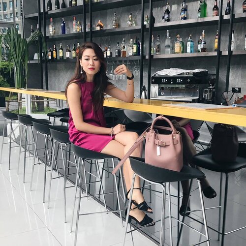 <div class="photoCaption">It's the attitude that counts. Back home with a heart full of gratitude, and back to the grind. 👌🏼
-
-
-
#clozette #ParadeofOOTD #nofilter #powerlook #stylexstyle #fashiondiaries #fashion #outfitoftheday #outfit #ootdasia #ootdsg #ootd #lotd #lookoftheday #wiwt #wiwtsg #whatiwore #whatiworetoday #charleskeith #charleskeithsg #mizzue #mizzuesg #modena #modenabyfraser #cocktailsplease</div>