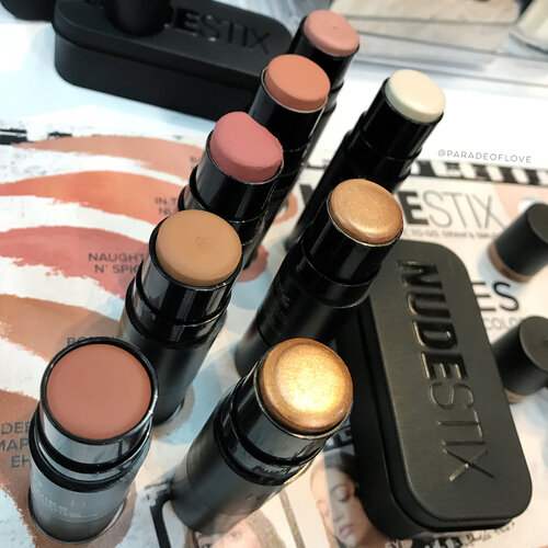 <div class="photoCaption">The best nude you can wear - @nudestix #MyNudies! Contour, blush and glow away with one swipe on your cheeks, eyes and even lips. 👄 Swipe for swatches of the 3 highlighting shades and 5 matte shades. #GoNudeButBetter!
-
-
#clozette #sephorasg #sephora #makeup #nudestix #makeupflatlay #ParadeofSwatches #makeupoftheday #stickmakeup #travelessentials #bondibae #illuminaughty #sephorapressday #SephoraFall2017 #swatches #blusher #highlight #strobing #glow</div>