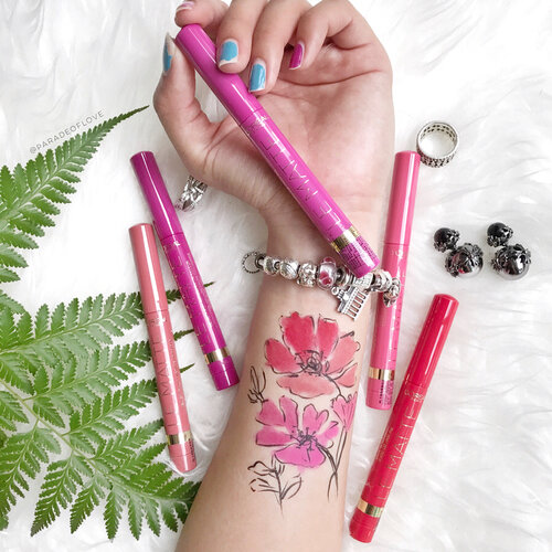 <div class="photoCaption">"Every flower is a soul blossoming in nature." 🌷Floral tattoo anyone? 🙋🏻 Teehee, had so much fun illustrating this #swatchart for the @lorealmakeup Le Matte Velvety Full Coverage Lip Colour. Comes in 5 shades, swipe for #ParadeofSwatches!---#clozette #makeup #makeuplife #makeupflatlay #lorealparis #lorealparissg #lorealmakeup #makeuptalk #makeupmess #makeuppicks #makeuplover #makeupjunkie #makeupaddict #beautyaddict #makeupobsessed #beautyjunkie #wakeupandmakeup #igsg #igsgbeauty #beautybloggersg #slave2beauty #instabeauty #instadaily #trendmood</div>