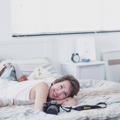 <div class="photoCaption">Beside food hunting and shopping, my fav part of the trip is to come back to the Airbnb and nua~~~
📸 cr: @jacqsowhat</div>