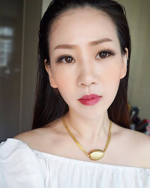 <div class="photoCaption">Yesterday's make for a full day of meetings.
Products used:
Face
Clio Face kill cover-03
Brows
Innisfree ultrafine browcara-Honeybrown
Erabelle brown pencil-brown
Eyes
The balm-Nude
Bohktoh falsies
Clio kill black Liner
Lens
Decorative-honey brown
Cheek
L’Oreal Lucent Magique Cushion Glow Blush-Sun kissed Coral
Etude house lovey cookie blusher-05 apricot pudding
Lips
Revlon ultra gel lip colour-760 HD vineyard
#dblchinfotd #dblchinmotd #clozette</div>