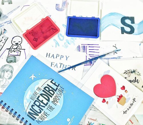<div class="photoCaption">Today's weekend activity with the @theinkrediblesmy 💙So many beautiful customised items here 📘
.
#relivetheprint #clozette #weekend</div>