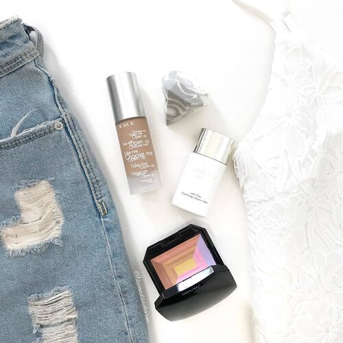 <div class="photoCaption">Denim & lace.. What's there not to love 💓? Also using more of my Japanese makeup from #RmkSg, #Shisedo & #cledepeaubeaute 💕</div>