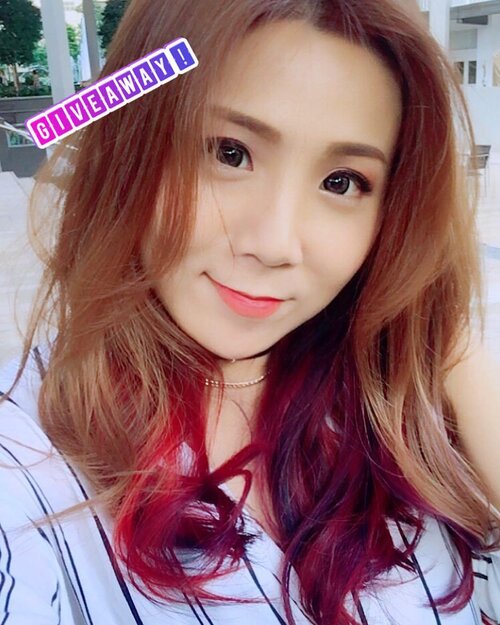 <div class="photoCaption"><GIVEAWAY> 💇🏻Hair color is the new makeup! Sporting some bold yet sweet panels of pink, purple & blue highlights on my hair. You can express yourself with @Redken City Beats hair colour too! 🌈
.
3 of my lucky followers will stand a chance to win Redken products and Redken hair transformation voucher worth S100.
To win, you just need to:
1. Be my follower.
2. Comment below and tell me how do you express yourself with your hair color!
3. Hastag #Redken #Citybeats and share with your friends by tagging them!
.
Giveaway to close on 24 June 2017, 2359hours. Singapore residents only. Winners to arrange self-collection.
-
#clozette #peacockhair #unicornhair #rainbowhair #hairgoals</div>