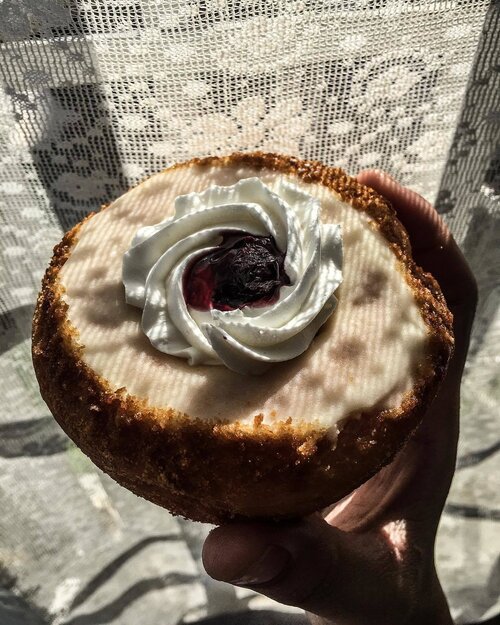 <div class="photoCaption">So yummy in my tummy 😍
.
.
.
.
.
.
. .
.
.
.
.
.
.
.
.
#fashionblog #tendenciasmoda #fashiontrends #DLSpotted #clozetteinsider #beautyblog #feedgoals #wiw #fashionista #bloggermoda #hellochicisimas #myelite #Stylebible #Stylefile #thatsdarling #darlingmovement #lifestyleblogger #iblogger #vscostyle #CebuBeautyBlogger #petitejoys #LookGoodDoGood #pinkflushedxflatlay #flatlay #beauty #minimalist #summer2017 #summer #Clozetter</div>