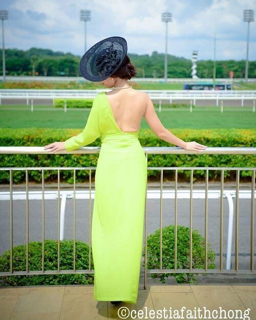 <div class="photoCaption">Read about my experience on the 22nd edition of the Emirates Singapore Derby on Sunday 9th July 2017,one of the most prestigious and anticipated events on the local racing calendar with the thoroughbreds vying for the $1.15 million prize money.
Thank you Singapore Turf Club for your invitation!
http://msbabelovebebes.blogspot.sg/2017/07/emirates-singapore-derby-2017-singapore.html
Special thanks to:
Hydra Facial & Slimming: Face, Body & Skin Aesthetics Medical Centre
Makeup/Hairstyling: Esta Hsu
Bling Nails: Dear Princess Beauty Salon Tokyo
Eyebrow embroidery/Hair Removal: Beauty Recipe Aesthetics - Semi Permanent Makeup, Lashes, Training
Phyto Hair Products : Beauty By Nature @ Vivocity
Lierac Premium Skincare: Beauty By Nature
Serums : V10plus
Lash : Lash Regrowth
Hair Salon: Charles D. Tan Headlines Hairdressing
Image Styling: Ministry of Image Consultancy
Photography: Macrostudios
#EmiratesSGDerby #SGTurfClub #luxury #fascinators #glam
#influencer #celestiafaithchong #msbabelovebebes #fashionista #imagecoach #clozette #starclozetter #FBSambassador #facebodyskin #youngshineclinic #acmeclinic #acmesculpture #v10plus #headlineshairdressing #beautybynature #phyto #lashregrowth #lierac</div>