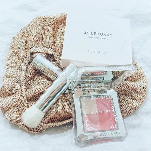<div class="photoCaption">When everyday can be Valentine's Day with sweet surprise like this. #surprise #notsponsored #jillstuart #makeup #sgmakeup #influencer #celestiafaithchong #msbabelovebebes #imagecoach #ministryofimageconsultancy #clozette #starclozetter #stylexstyle #sgig #sginsta #sgbeauty #blusher</div>