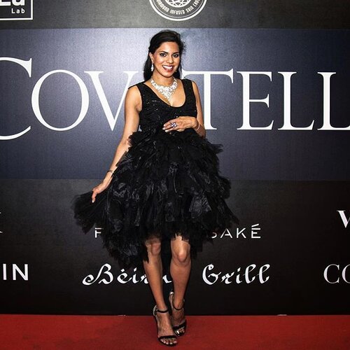 <div class="photoCaption">Red Carpet ready for @Covetella's Grand Opening and Second Anniversary celebration! Love my team #lovewhatyoudo ❤️ #covetella #covetellaevents
.
.
.
.
.
.
.
.
.
.
.
.
.
.
#clozette #sgblogger #singapore #sgfashion #redcarpet #sgevents #littleblackdress #styleguide #stylediaries #fashionlook #stylista #fashionpr #fashioninfluencer #streetstyleluxe #streetstylesingapore #streetstyles #redcarpetready #indianblogger #indianfashionblogger</div>