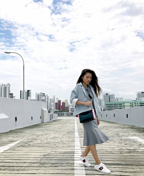 <div class="photoCaption">Mermaid Twist | This style remind me of how The Cinderella Story where Hillary Duff wears a dress with sneaker.
📷|@johnnytws
#clozette #wiwt #CTMonde2017 #CTMonde #lookbook</div>