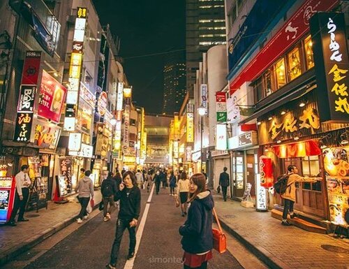 <div class="photoCaption">Cant wait for tomorrow!! 🔥🔥
#clairesimontravel #clozette #travelblogger #instapic #ig_japan #igers #igdaily #sonyimages #potd #throwback #tokyo #japan #photoftheday #vscocam #vsco #photographyislifee #portrait #city #tokyo #explore #exploretocreate #traveling #travel #japan</div>