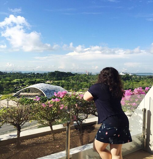 <div class="photoCaption">Throwback to last week in Singapore, when I was looking at the other side of the Gardens by the Bay, and marveling at that intricately patterned dome
.
.
.
.
.
.
.
.
.
.
#details #mycasualstyle #abmhappylife #styleguide #acolorstory #styleinfluencer #styleinspiration #ootdenvy #bagaddictsanon #fashionbloggers #fashiondiaries #fashiongram #fashionpost #ootdwatch #wiwt #fashiongirl #thatsdarling #ootdshare #abmlifeiscolorful #whatiwore #clozette #myunicornlife #currentlywearing #effortlessstyle #todayiwore #flashesofdelight #pursuepretty #ootdfash #outfitpost</div>