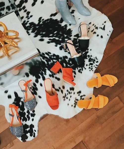 <div class="photoCaption">Good shoes take you to good places✨ They all came in handy! (Tap for details!) #365GoesToCalifornia #365Travels #Clozette #LexiesMail #BloggerMail</div>