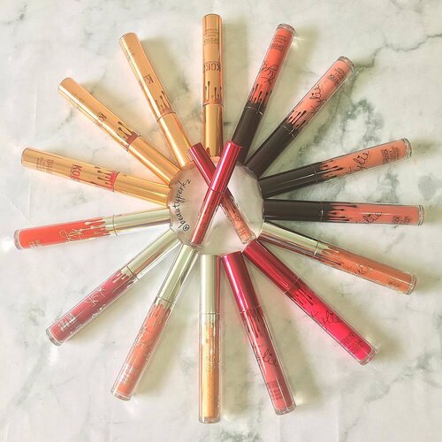 <div class="photoCaption">@kyliecosmetics Liquid lipstick obsession. #clozette #kyliecosmetics #kyliematte #liquidlipstick</div>