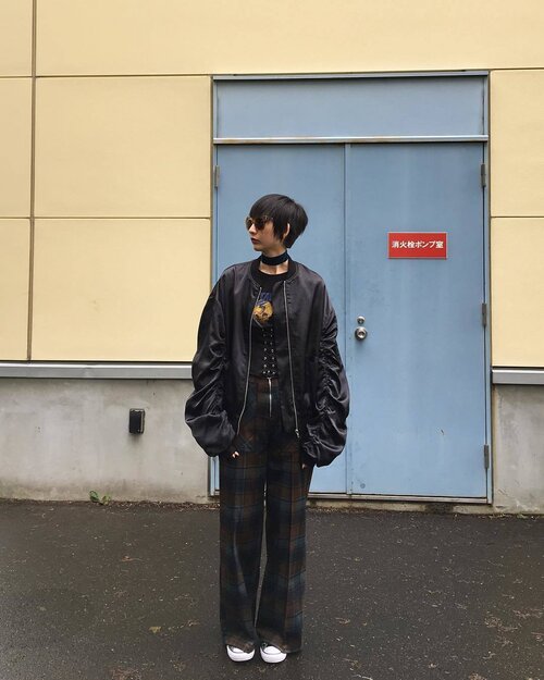 <div class="photoCaption">Outside element. #ootd #travelootd #clozette #japanootd #travel #japan #hokkaido #style #attention #zara #gu #converse #converseleather #latergram</div>