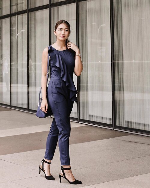 <div class="photoCaption">Monday blues 💙 Ruffled Romper: @pois.ph, Photo: @itskylejimenez #self #clozette #clozetteco #PoisPH</div>