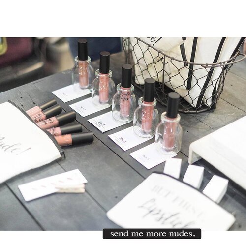 <div class="photoCaption">Send me more nudes. 👀😂 | New blog review coming up!! New shades, new formula, same love. 💄💘 #EverydayLovePh #clozette</div>